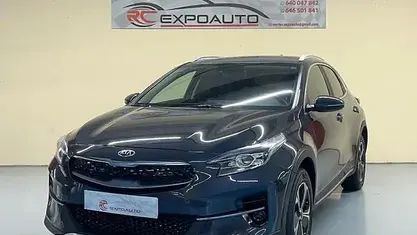 Begagnad Kia XCeed 141 HK (103 kW) 2021 Grå SUV