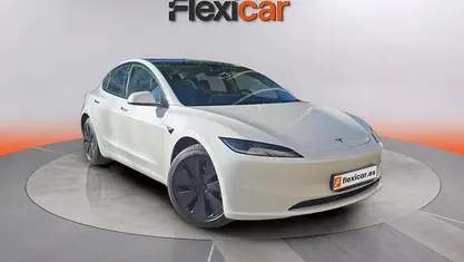 Usado Tesla Model 3 RWD 188 kW (256 CV) 2024 Blanco Berlina