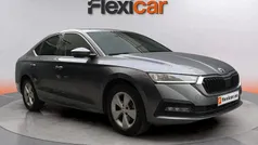 Gris Usado 2022 Skoda Octavia Ambition Berlina | 17.690 € (Precio justo)