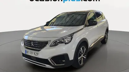Usado Peugeot 5008 Allure 131 CV (96 kW) 2019 Blanco SUV