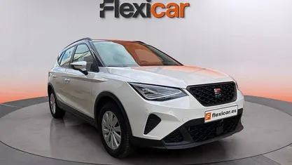 Usado Seat Arona Style 110 CV (80 kW) 2023 SUV