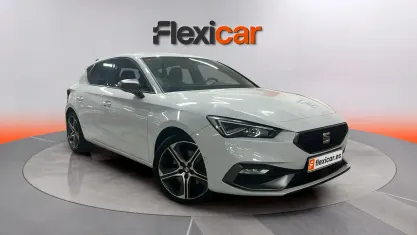 Usado Seat Leon FR 150 CV (110 kW) 2021 Blanco Berlina