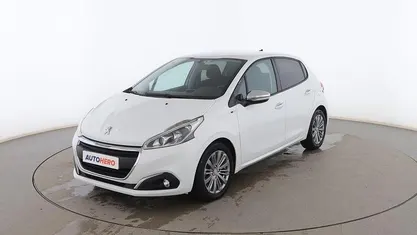 Usado Peugeot 208 Style 100 CV (73 kW) 2016 Utilitario