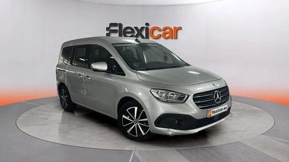 Käytetty Mercedes T180 116 HP (85 kW) 2023 Harmaa Tila-auto