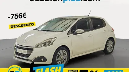 Usado 2017 Peugeot 208 Style Utilitario | 9444 € (Precio justo)