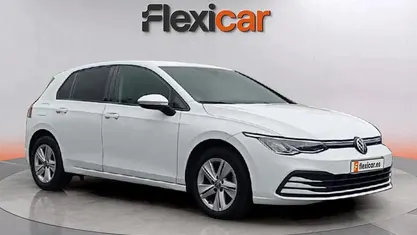 Blanco Usado 2021 VW Golf Life Berlina | 14.470 € (Super precio)