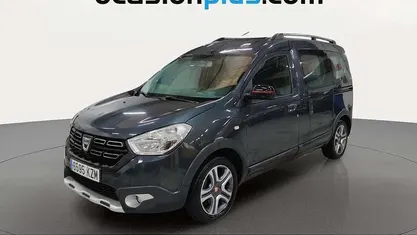 Usado Dacia Dokker 131 CV (96 kW) 2019 Gris Monovolumen