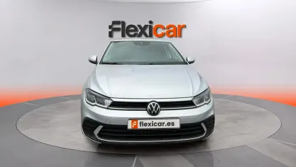 Usado VW Polo Life 95 HP (69 kW) 2023 Cinzento Citadino