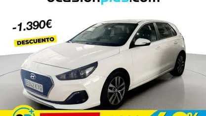 Usado Hyundai i30 120 CV (88 kW) 2019 Blanco Utilitario