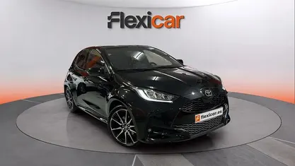 Usado Toyota Yaris Hybrid Sport 116 CV (85 kW) 2022 Utilitario