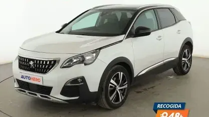 Usado Peugeot 3008 Allure 120 CV (88 kW) 2017 Blanco SUV