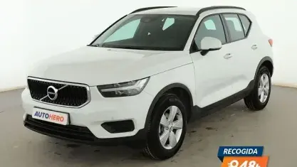 Usado Volvo XC40 Momentum 129 HP (94 kW) 2021 Branco SUV