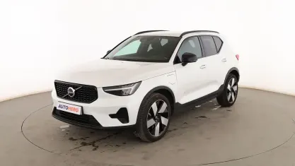 Usado Volvo XC40 Plus 261 CV (191 kW) 2023 Blanco SUV