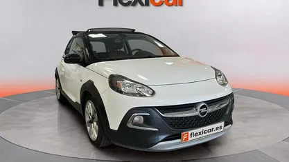 Usado Opel Adam Glam 87 CV (63 kW) 2019 Utilitario