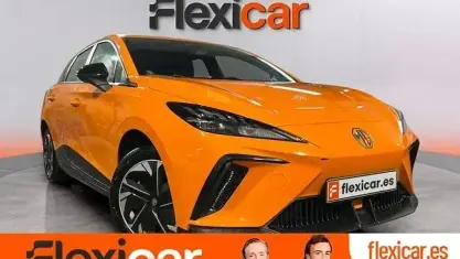 Usado MG MG5 EV 125 kW (170 CV) 2024 Naranja Familiar