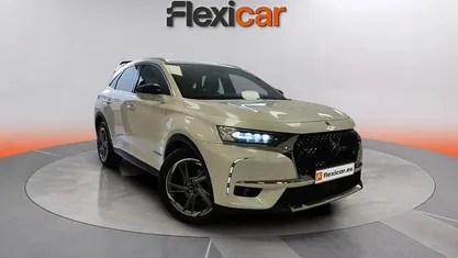 Usado DS Automobiles DS7 Crossback Be Chic 180 CV (132 kW) 2018 Blanco SUV