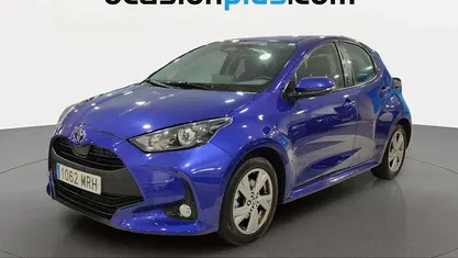 Usado 2024 Toyota Yaris Hybrid Active Utilitario | 16.273 € (Buen precio)