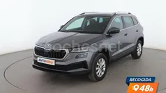 Negro Usado 2022 Skoda Karoq Ambition SUV | 22.899 € (Precio justo)