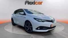 Blanco Usado 2018 Toyota Auris Hybrid Active Utilitario | 15.290 € (Precio justo)