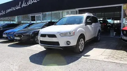 Käytetty Mitsubishi Outlander Motion 158 HP (116 kW) 2010 Valkoinen Katumaasturi