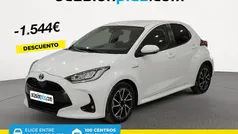 Blanco Usado 2021 Toyota Yaris Hybrid Business Edition Berlina | 16.990 € (Buen precio)