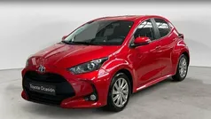 Usado 2024 Toyota Yaris Hybrid Active Berlina | 22.750 € (Precio justo)