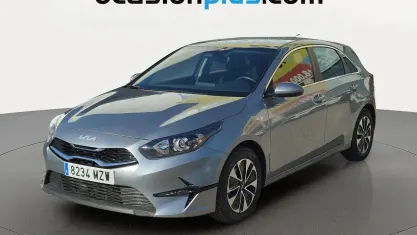 Usado Kia Ceed 100 CV (73 kW) 2025 Gris plata Utilitario