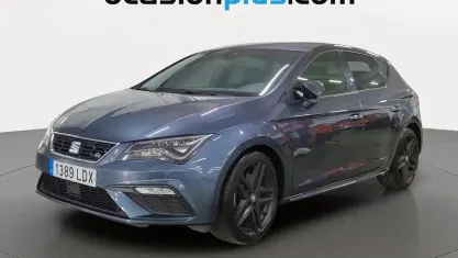 Usado Seat Leon Black Edition 150 CV (110 kW) 2020 Gris Utilitario