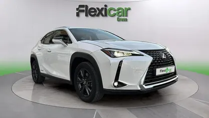Usado Lexus UX Business Edition 184 CV (135 kW) 2022 Blanco SUV