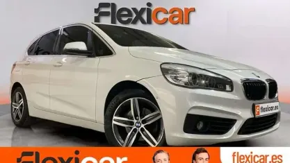 Używany BMW 218 150 KM (110 kW) 2016 Biały Minivan