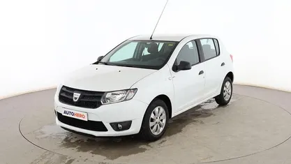 Usado Dacia Sandero 75 CV (55 kW) 2016 Blanco Berlina