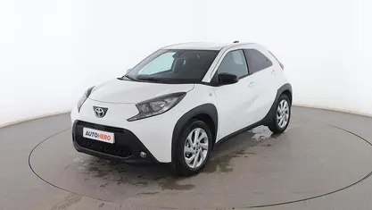 Usado Toyota Aygo X Play 72 CV (52 kW) 2025 SUV