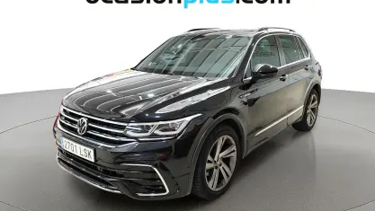 Usado VW Tiguan R-line 150 CV (110 kW) 2021 Negro SUV
