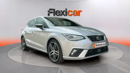 Usado Seat Ibiza FR 150 CV (110 kW) 2023 Gris Utilitario