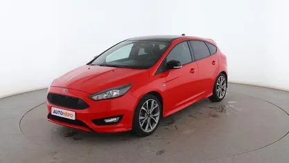 Rojo Usado 2017 Ford Focus ST-Line Utilitario | 11.399 € (Precio justo)