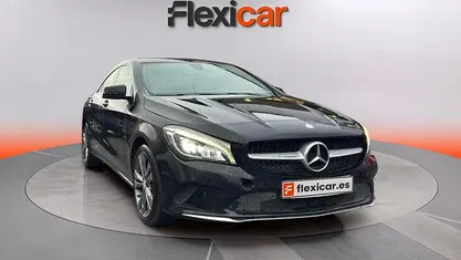 Usado Mercedes CLA180 122 CV (89 kW) 2016 Berlina