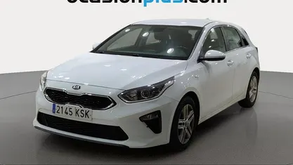Usado Kia Ceed 120 CV (88 kW) 2018 Blanco Utilitario