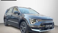 Gris Nuevo 2025 Kia Niro SUV | 29.490 € (Precio justo)