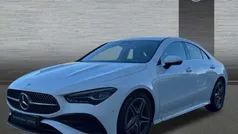 Blanco Nuevo 2024 Mercedes CLA200 AMG line Coupe | 41.900 € (Un poco caro)