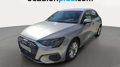 Usado Audi A3 Sportback 110 CV (80 kW) 2023 Gris plata Utilitario