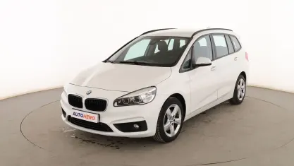 Usado BMW 218 Gran Tourer Sport Line 150 CV (110 kW) 2017 Blanco Monovolumen