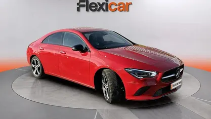 Usado Mercedes CLA180 136 CV (100 kW) 2019 Rojo Berlina