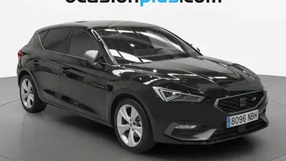 Usado Seat Leon FR 150 CV (110 kW) 2025 Negro Utilitario