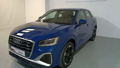 Usado Audi Q2 S-Line 116 CV (85 kW) 2025 Azul SUV