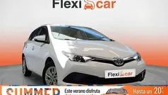 Blanco Usado 2018 Toyota Auris Hybrid Business Edition Berlina | 15.890 € (Precio justo)