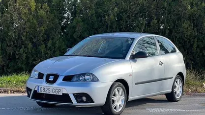 Usado 2008 Seat Ibiza Utilitario | 5900 € (Precio justo)