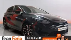 Gris Usado 2023 Kia Ceed Berlina | 20.990 € (Precio justo)