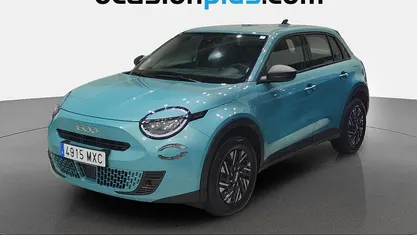 Azul Usado 2024 Fiat 600 SUV | 17.719 € (Buen precio)