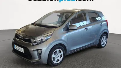 Usado Kia Picanto 67 CV (49 kW) 2023 Gris Utilitario