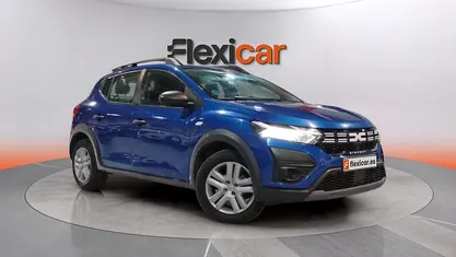 Usado Dacia Sandero Essentiel 101 CV (74 kW) 2023 Azul Utilitario